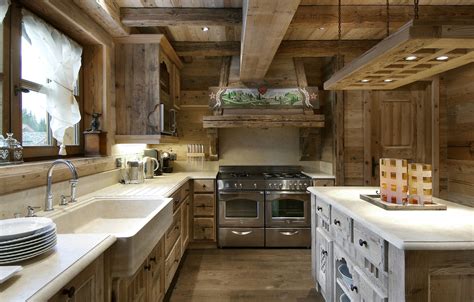 Cuisine en vieux bois | Chalet kitchen, Chalet design, Ski chalet