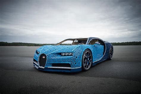 LEGO builds Bugatti from 1,000,000+ LEGO Bricks - Old News Club