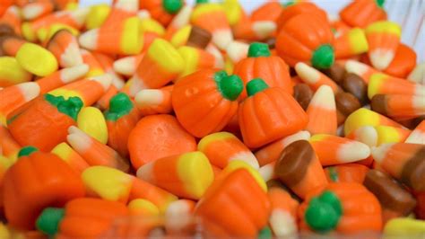 Halloween Candy Corn Wallpapers - Top Free Halloween Candy Corn ...