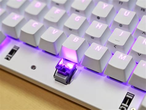 Razer Huntsman Mini review: A tiny but efficient minimalist keyboard ...