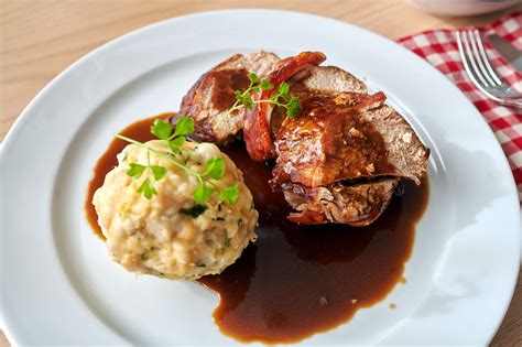 10 Best Local Dishes from Bavaria - Famous Food Locals Love to Eat in ...