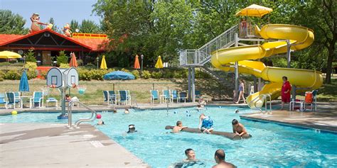 Yogi Bear Camp Resort & Water Playground - Wisconsin Dells | Go Camping ...