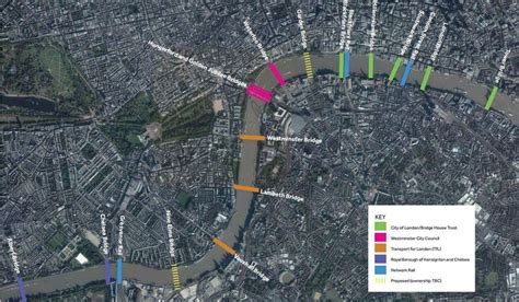 £20m plan to light up 17 London bridges along the River Thames - BBC News