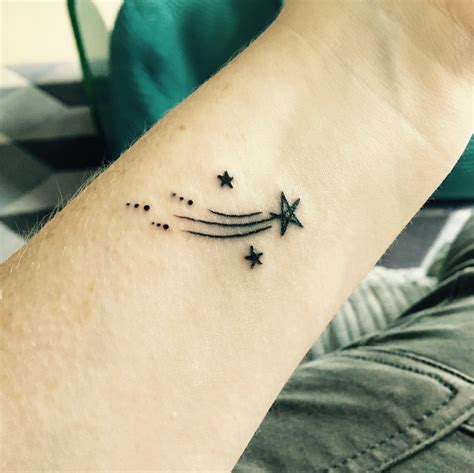 Tatuaje | Tatuajes de estrellas, Mini tatuajes, Tatuajes