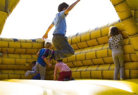 5 reasons to have a bouncy castle at your child’s birthday!