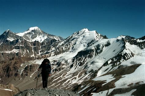 Tupungato Volcano - Aventuras Patagonicas