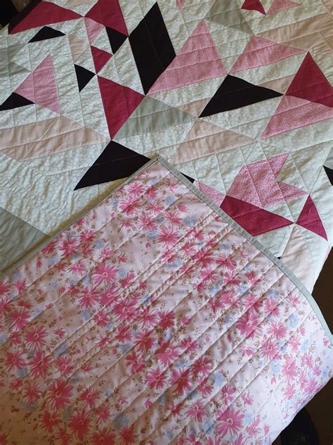 Pretty in Pink Single Bed Quilt