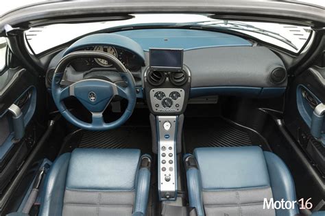 Maserati MC12 subasta. Imágenes interior - Motor16