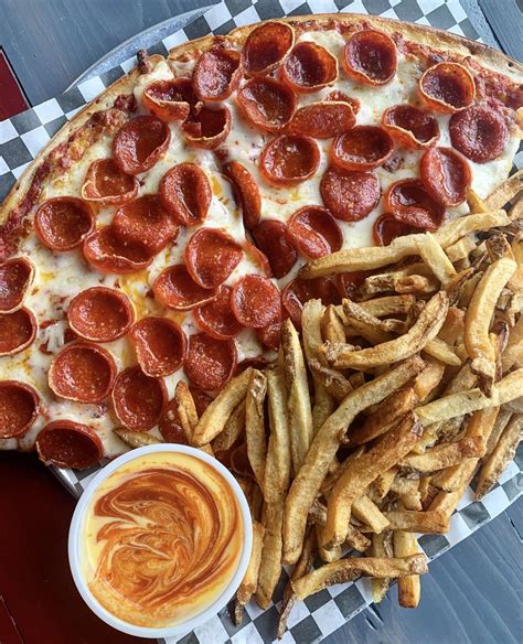 Pep cup pizza with fries : r/FoodPorn