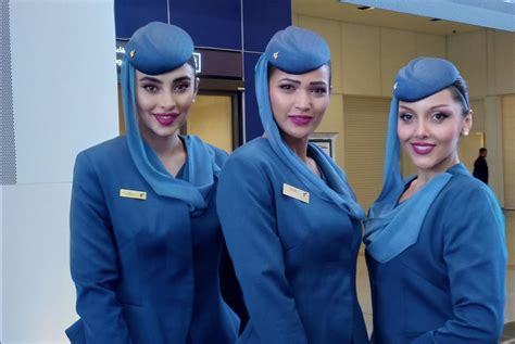 Oman Air cabin crew gets new uniform - Oman Observer