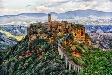 Civita di Bagnoregio, il borgo da vedere prima che muoia