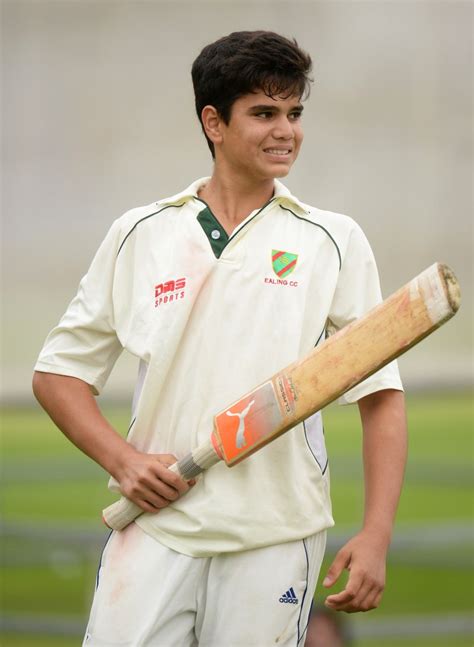 Sachin Tendulkar's son Arjun Tendulkar bowls to England players during ...