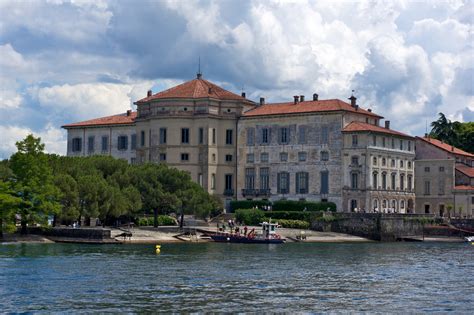 loveisspeed.......: The Palace of Isola Bella on Lake Maggiore..Palazzo ...