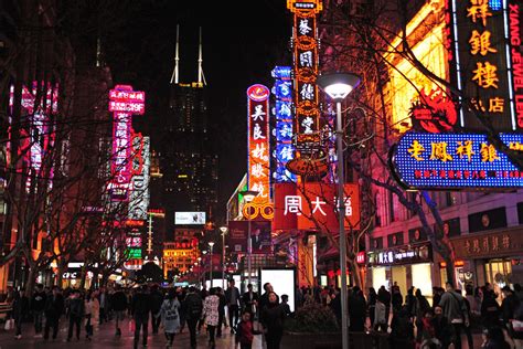 The Ultimate Nightlife Guide to Shanghai's Clubs