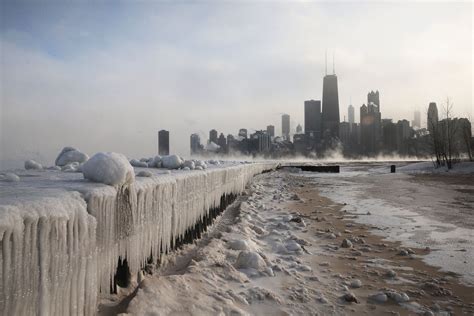 Snow, Arctic Cold Returning To Chicago | Lake michigan, What is wind, Photo