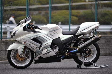 Racing Cafè: Kawasaki ZZR 1400 by K-2 Project