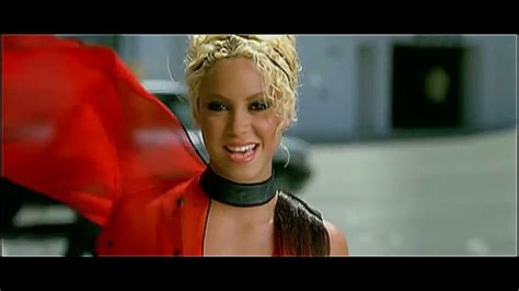 Shakira - Que Me Quedes Tú (Official HD Video) - YouTube