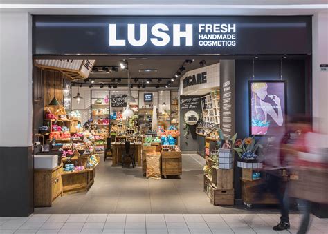 Lush Store, Dubai Mall - Retail Store/Shop Interior Design on Love That ...