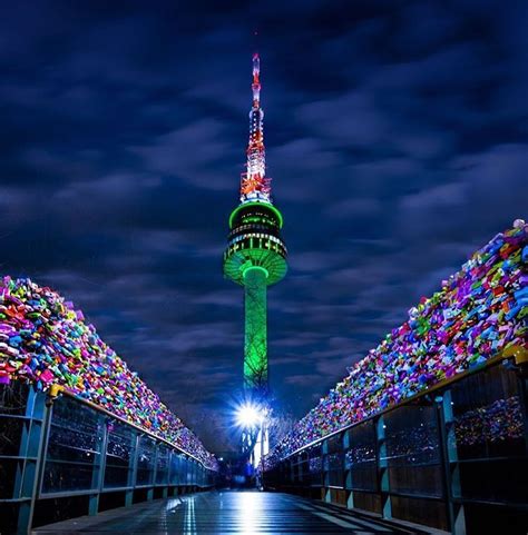 seoul tower night - Google zoeken | Namsan tower, South korea travel ...