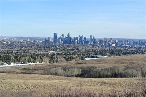 Exploring Nose Hill Park with kids - calgaryplaygroundreview.com