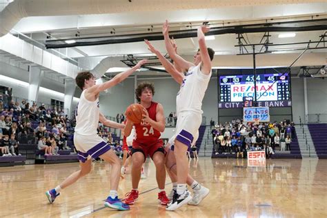 Iowa boys high school basketball scores: 2024 IAHSAA state tournament ...