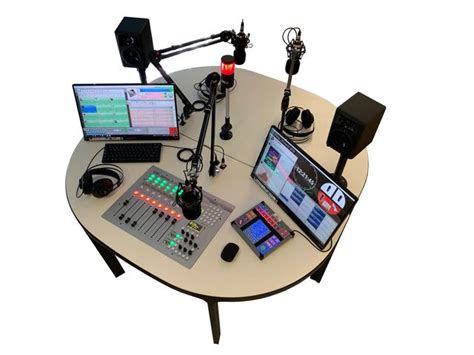 Esitellä 59+ imagen radio broadcasting studio - abzlocal fi