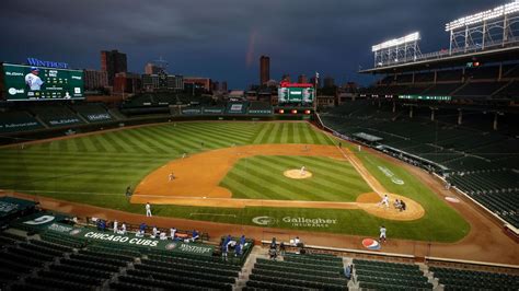 Sources: Chicago Cubs planning for reduced capacity at Wrigley Field to ...