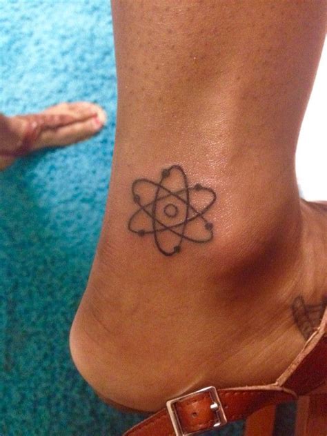 aseanpeople.me | Science tattoo, Atom tattoo, Nerdy tattoos