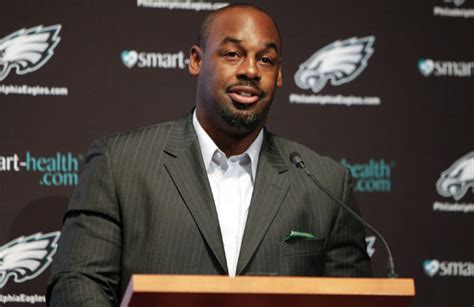 Eagles will retire No. 5 to honor Donovan McNabb - Sports Illustrated