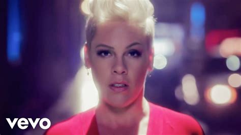 Pink - Walk Me Home Chords