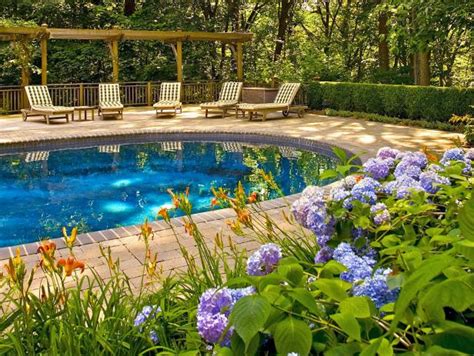 Custom, Swimming Pool Contractors in North Vancouver, Surrey BC