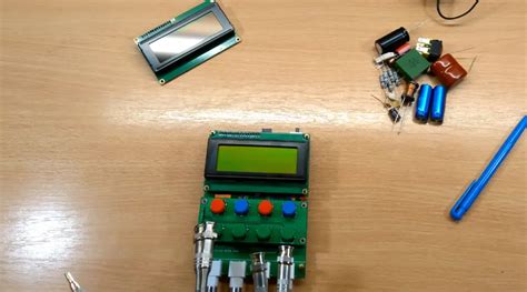 LCR Meter vs. Multimeter: What’s the Difference? - ElectronicsHacks