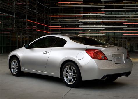 2011 Nissan Altima Coupe Specifications, Pictures, Prices