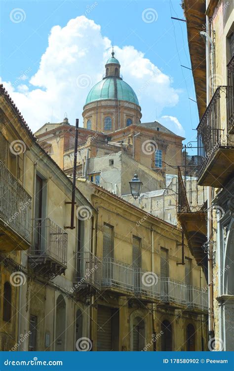 Piazza Armerina Cathedral Towers Over the Town Sicily, Italy Stock ...