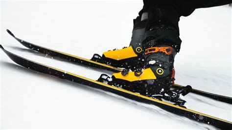 8 Best Ski Boots For Beginner Skiers