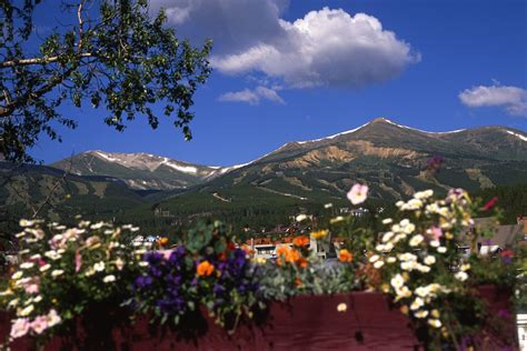 10 Best summer hikes in Summit County, CO - OnTheSnow