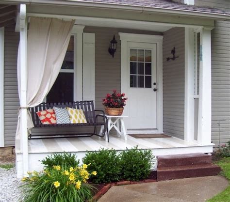 47 Cool Small Front Porch Design Ideas - DigsDigs