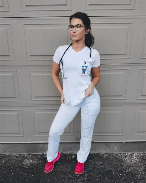 just call me {student} nurse Lauren 👩🏻‍⚕️ ️ ️ ️ ️ ️ HUGE shoutout to ...