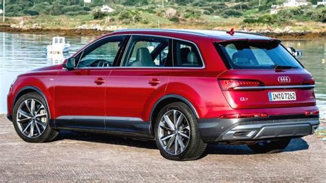 Audi Q7 dimensions, boot space and electrification