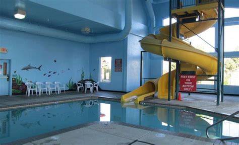 8 Oregon Hotels with Indoor Pools Kids Will Love + a Few Unique, Year ...