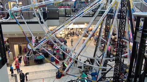 Crowds flood Scheels' new store at grand opening