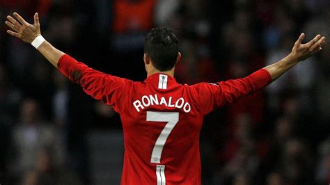 Cristiano Ronaldo joins Manchester United: The return of CR7? - BBC Sport