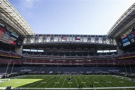 NRG Stadium roof open for Texans-Patriots - HoustonChronicle.com