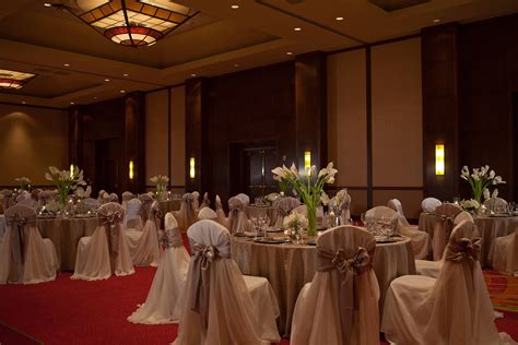 Coralville Marriott Hotel | Marriott hotels, Coral wedding receptions ...