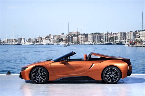 VIDEO: BMW i8 Roadster is stunning