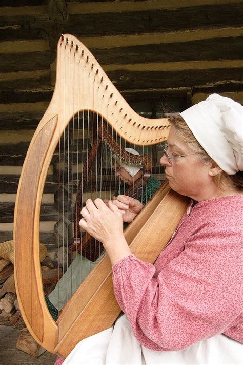 The Irish Harp - History And Meaning - Ireland Travel Guides