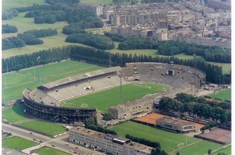 bosuilstadion pewe | Stadium pics, Antwerp, Sports arena