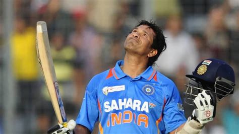 Sachin Tendulkar shares rare photo in touching post on his father's ...