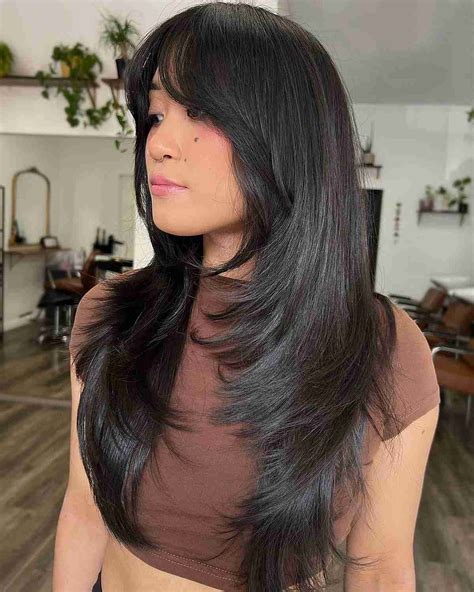 27 Trendy & Easy Long Layered Hair with Bangs for 2022