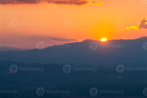 Beautiful sunset and gold sky 7989812 Stock Photo at Vecteezy